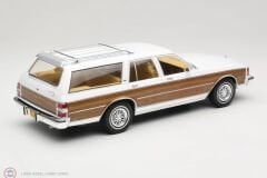 1:18 MCG 1985 Chevrolet Caprice Estate Wagon