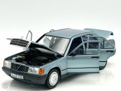 1:18 Norev 1984 Mercedes Benz E Class 190 E W201
