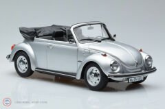1:18 1973 Volkswagen Beetle 1303 Cabriolet