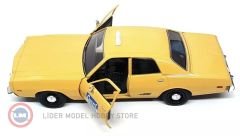 1:24 Greenlight 1975 Plymouth Fury - Crescent Cab Co Poltergeist (1982)