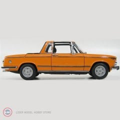 1:18 1974 BMW 2002 E10 Baur Semi Cabriolet - DEALER EDITION