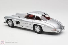 1:18 Minichamps 1954 Mercedes Benz 300 SL W198 Silver Metallic