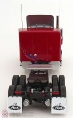 1:18 Road Kings 1974 Mack RL700L Red Metallic / Silver