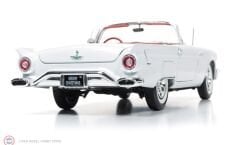 1:18 AutoWorld 1957 Ford Thunderbird