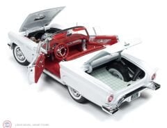 1:18 AutoWorld 1957 Ford Thunderbird