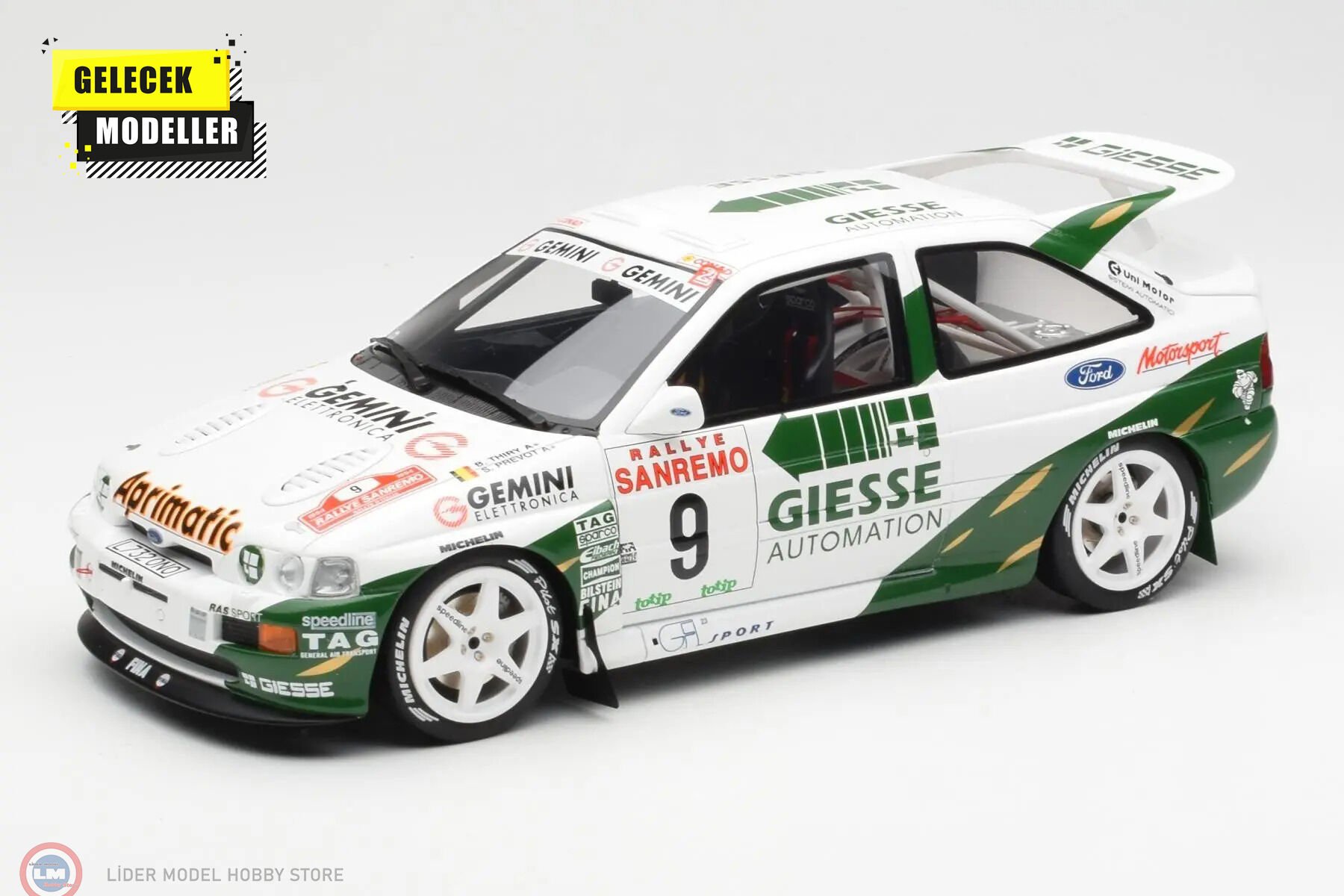 1:18 OTTO 1994 Ford Escort RS #9 Cosworth GR.A Rally Europe