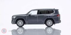 1:64 2021 Toyota LAND CRUISER ZX - KYOSHO MINI CAR & BOOK