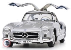 1:18 1954 Mercedes Benz 300 SL Gullwing (W198)