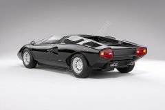 1:18 1974 Lamborghini Countach LP 400