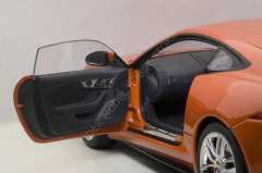 1:18  2015 Jaguar F-Type R