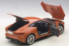 1:18  2015 Jaguar F-Type R