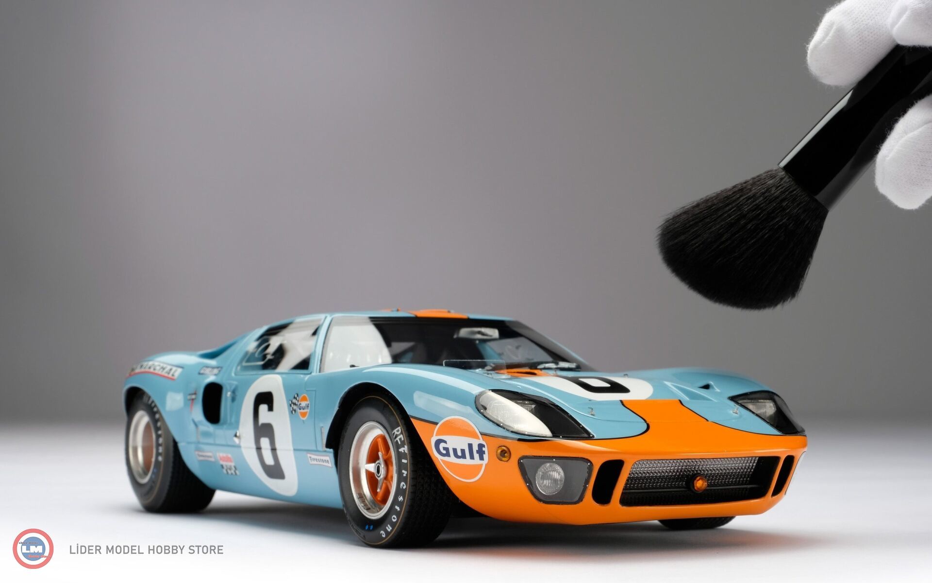 1:18 Amalgam 1969 Ford GT40 #6 Le Mans Winner