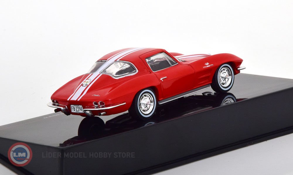 IXO Che Corvette Stingray 1963 – 1/43 – Miniature Métal Rouge Et Blanc – Collection Dès 14 Ans