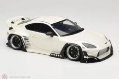 1:18 GT Spirit 2023 Toyota GR86 Pandem Crystal White