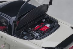 1:18 2002 Honda NSX-R (NA2) 73219 (Championship White)