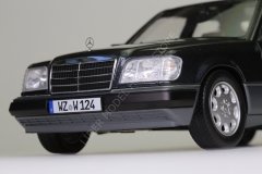 1:18 1989 Mercedes Benz E Class E320 W124