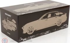 1:18 Minichamps 2024 BMW i7 M70 G70