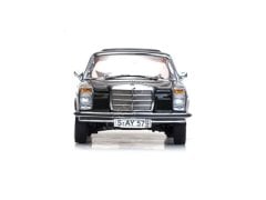 1:18 1968 Mercedes Benz 200 Strich 8 Saloon