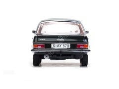 1:18 1968 Mercedes Benz 200 Strich 8 Saloon