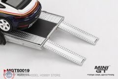 1:64 Mini GT Porsche 911 Dakar #718  Volkswagen ID Buzz Porsche Centrum Gelderland Roughroads Set