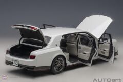 1:18 Autoart 2018 Toyota Century GRMN (Pearl White)