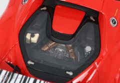 118 BBR 2023 Ferrari 296 GT3 #32 3.0L TWIN TURBO V6 CHALLENGE N 32 LAUNCH VERSION