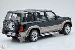 1:18 1998 Nissan Patrol GR Y61
