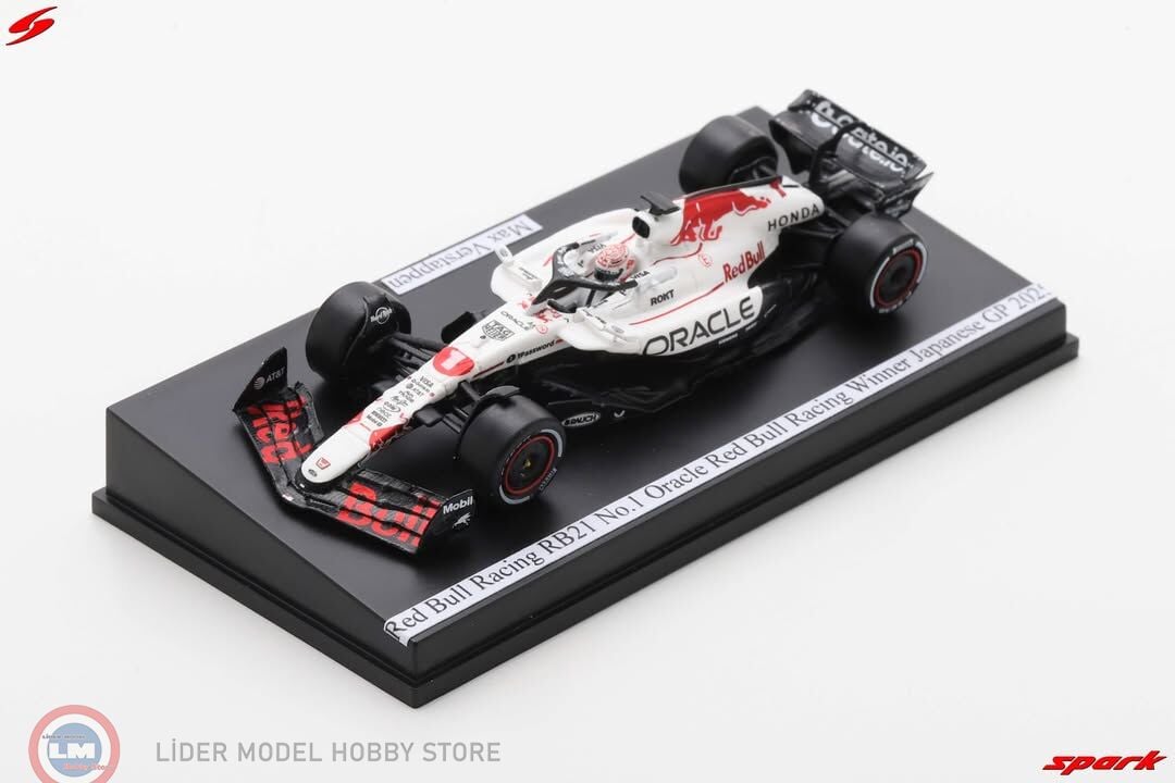 1:64 Spark 2025 Red Bull F1 RB21 TEAM ORACLE RED BULL RACING N 1 WINNER JAPAN GP