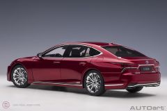 1:18 2018 Lexus LS 500h (Morello Red Metallic)