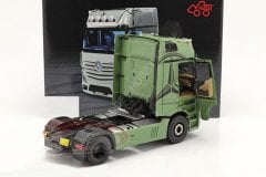 1:18 Mercedes Benz Actros Gigaspace 4x2 Sattelzugmaschine