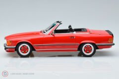 1:18 1986 Mercedes Benz R107 500 SL AMG