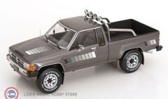 1:18 KK Scale 1985 Toyota Hilux Truck Xtra Cab 4x4