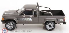1:18 KK Scale 1985 Toyota Hilux Truck Xtra Cab 4x4