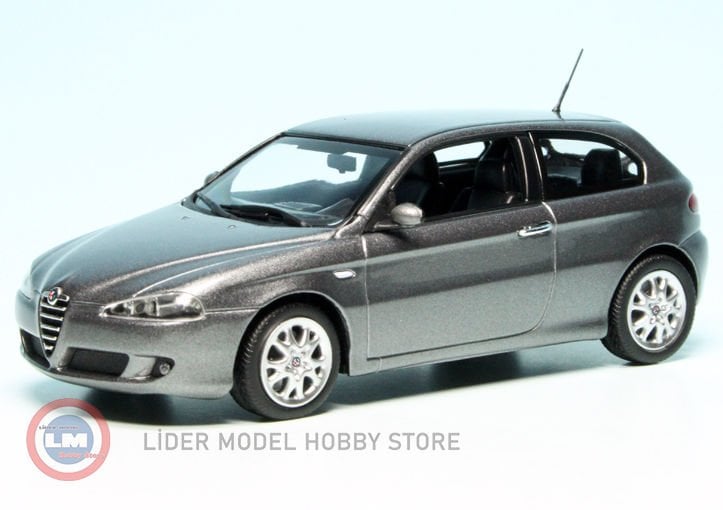 1:43 Maxichamps 2005 Alfa Romeo 147 