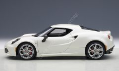 1:18 2013 Alfa Romeo 4C