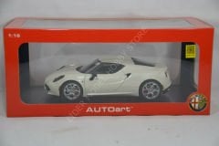 1:18 2013 Alfa Romeo 4C