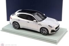 1:18 BBR 2022 Maserati Grecale Trofeo - light grey 