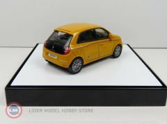 1:43 2014 RENAULT TWINGO III jaune mangue