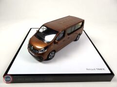 1:43 2018 RENAULT Trafic III Combi Grand cuivre