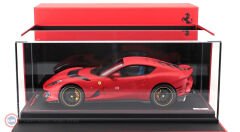 1:18 MR Collection 2022 Ferrari 812 Competizione Rosso F1 75 Mat
