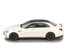 1:18 2017 Mercedes Benz AMG E 63 S 4MATIC Edition