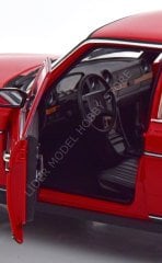 1:18 1982 Mercedes Benz E Class 200 W123
