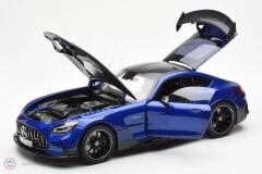 1:18 Norev 2021 Mercedes Benz AMG GT Black Series Noire