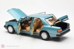 1:18 1989 Mercedes Benz E Class 230 E W124 - Beryl Blue