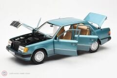 1:18 1989 Mercedes Benz E Class 230 E W124 - Beryl Blue