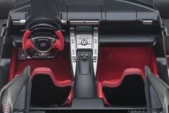 1:18 AUTOART Lexus LFA (Whitest WhiteCarbon)