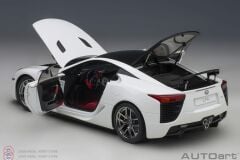 1:18 AUTOART Lexus LFA (Whitest WhiteCarbon)