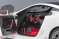 1:18 AUTOART Lexus LFA (Whitest WhiteCarbon)