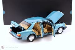 1:18 1989 Mercedes Benz E Class 230 E W124 - Beryl Blue