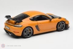 1:18 Norev 2023 Porsche Cayman GT4 RS Weissach Pack